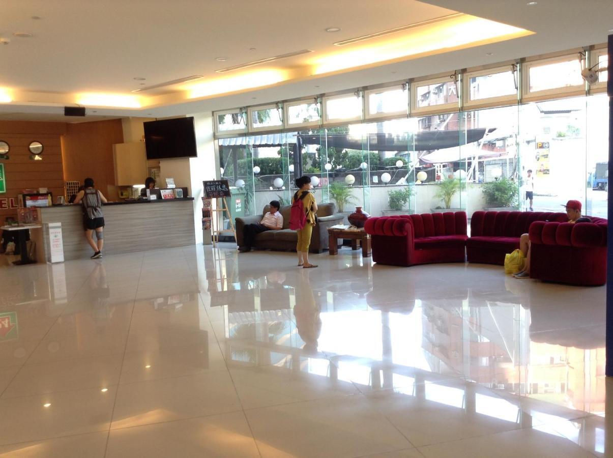 Tie Dao Hotel Tainan Exterior foto